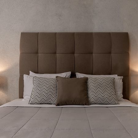 Splendour Hotel And Suites Фиростефани Экстерьер фото